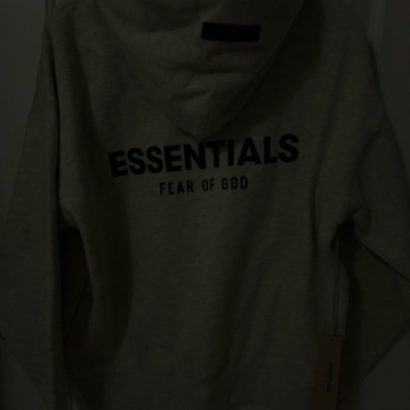 essentials light - Picture 2 of 3